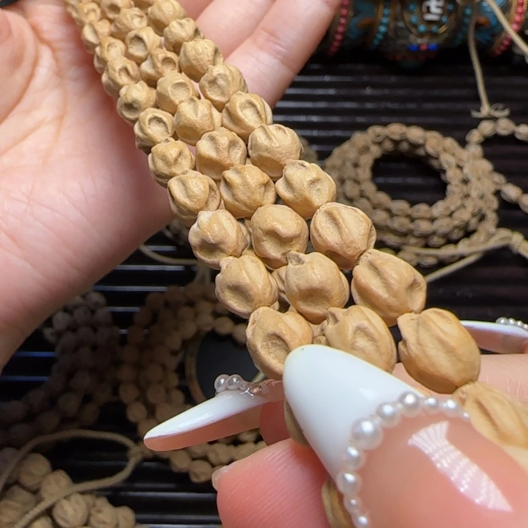 黑***言柏香籽/百香籽吊坠