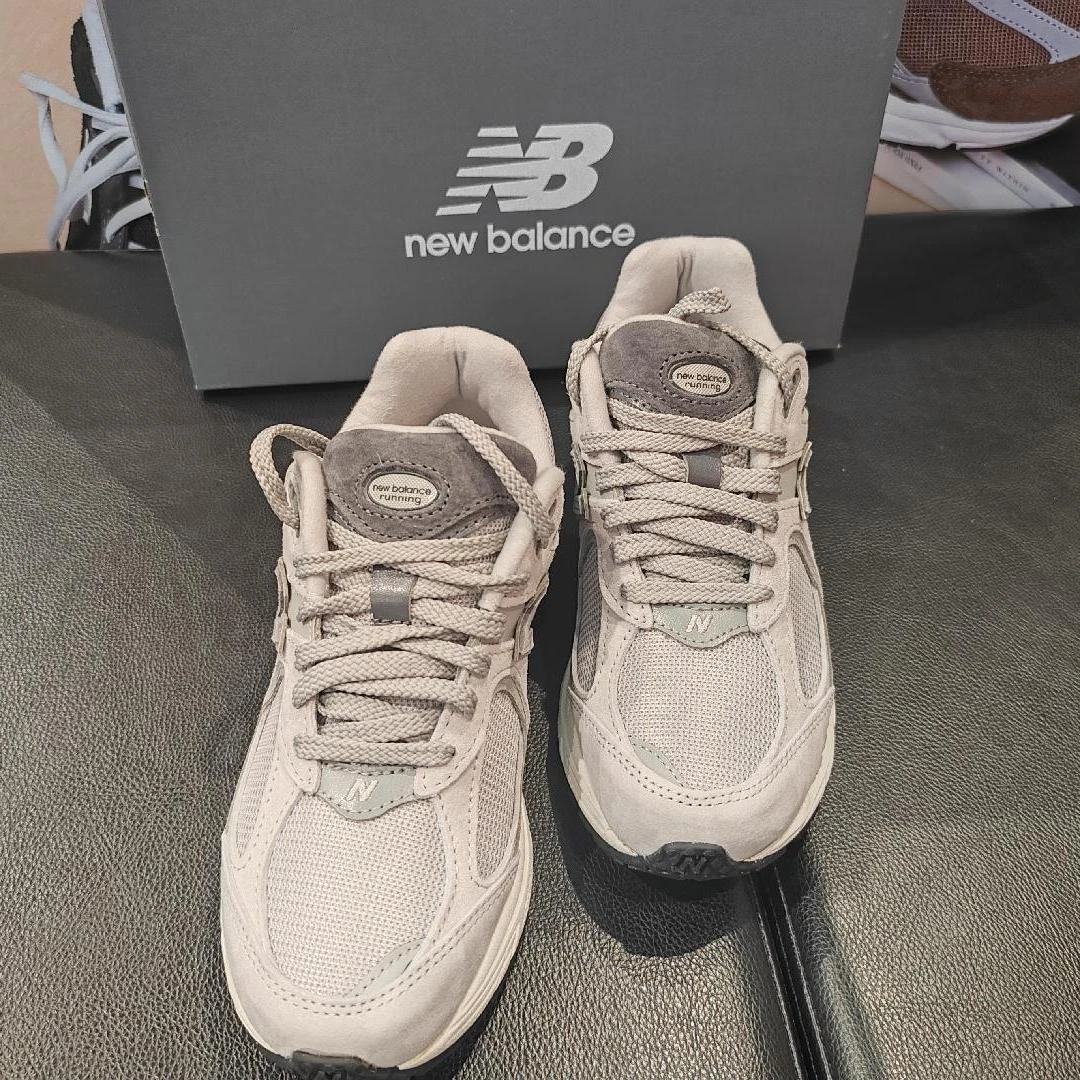 NEW BALANCE 2002R绒面革运动减震防滑 生法法休闲鞋M2002RJD