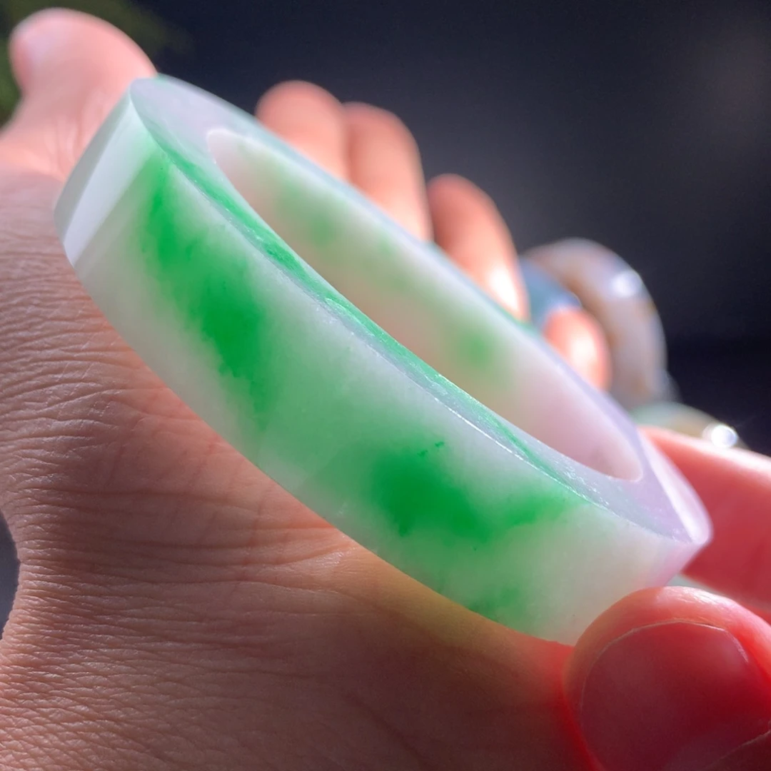 未镶嵌手镯定制翡翠