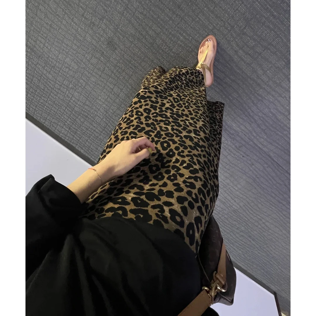 韩系豹纹梨型身材显瘦遮肚子半身裙秋季大码宽松遮胯垂感气质长裙