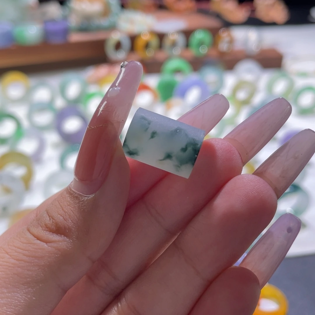 未镶嵌定制翡翠翡翠