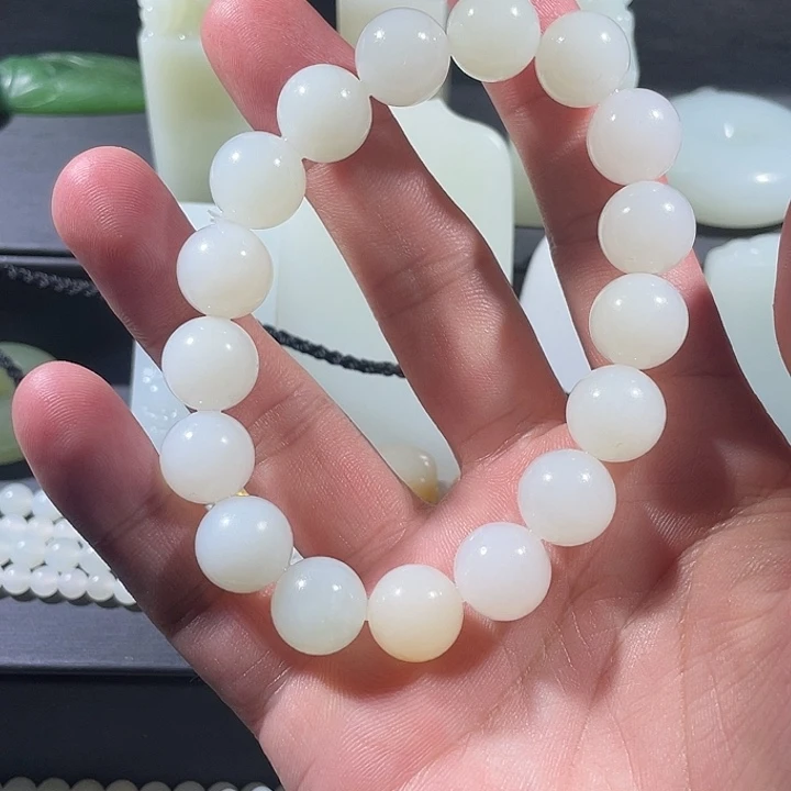 项链未镶嵌和田玉手串