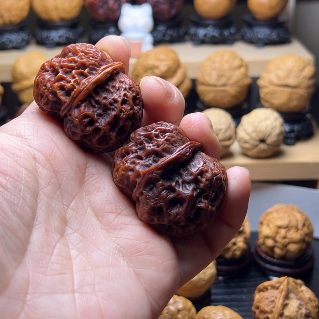 文玩核桃吊坠30w岩石元宝