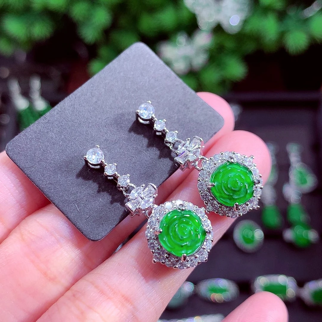 颈饰未镶嵌翡翠天然