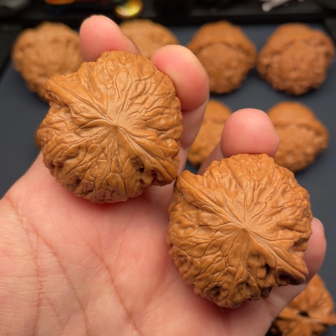 把件文玩核桃全品无修矮桩球体，42平谷铁锤