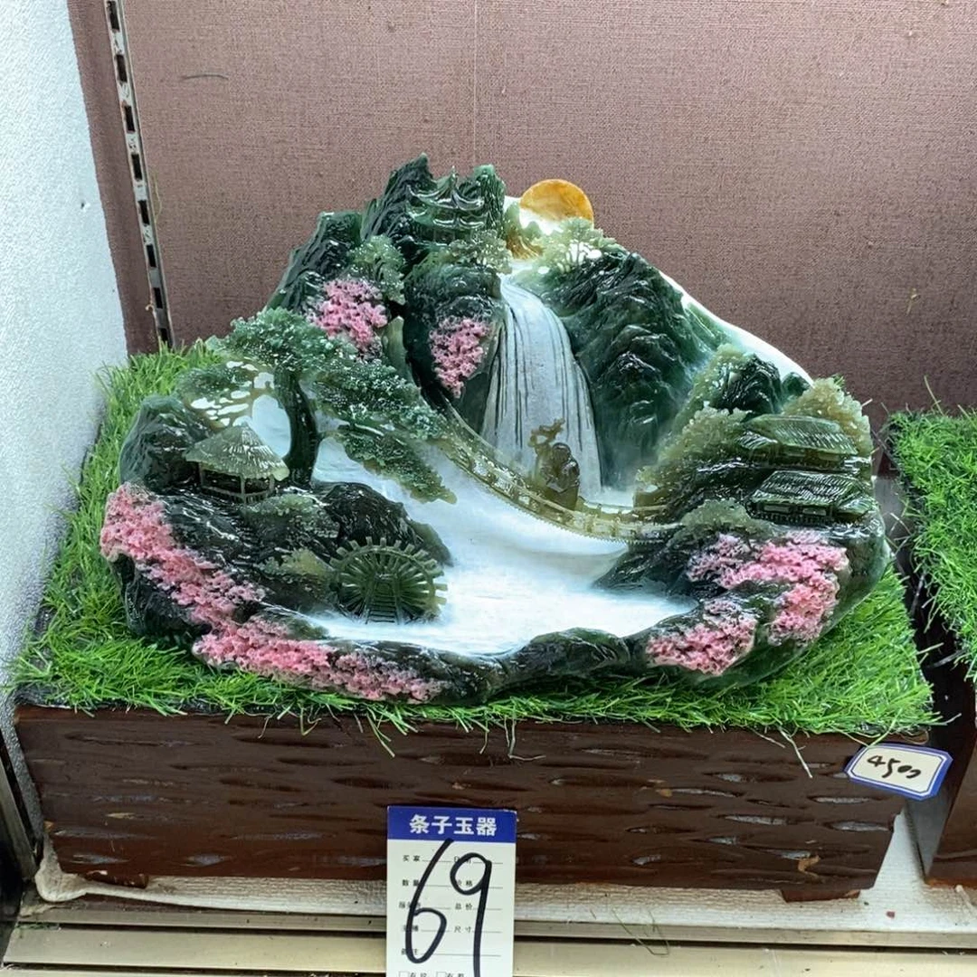 蛇纹石玉未镶嵌摆件