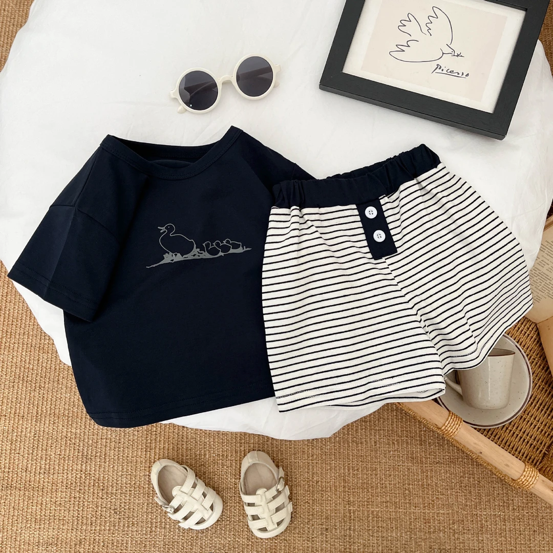 韩系男宝宝夏季薄款短袖套装儿童洋气条纹五分裤婴幼儿休闲两件套