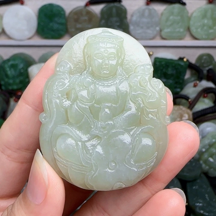 颈饰未镶嵌和田玉