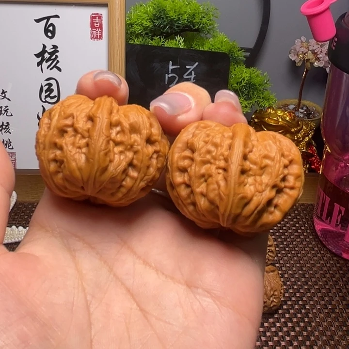 文玩核桃吊坠41尺元宝29