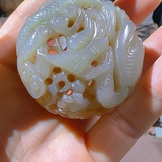 南红玛瑙合金挂件