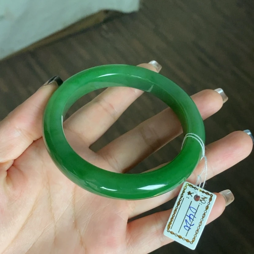 【闪购商品】未镶嵌手镯和田玉（碧玉）