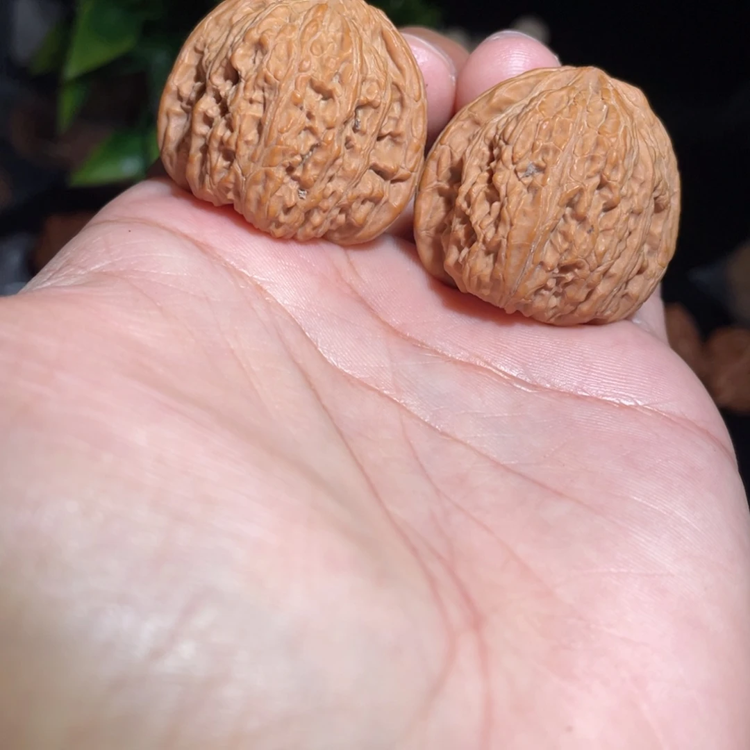 文玩核桃吊坠36密纹