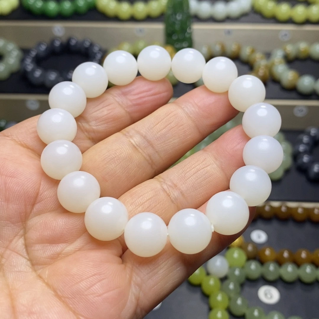 和田玉未镶嵌手串