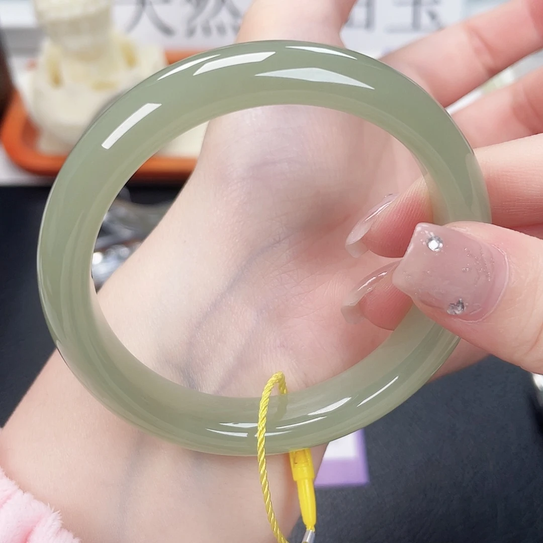 和田玉未镶嵌手镯5657