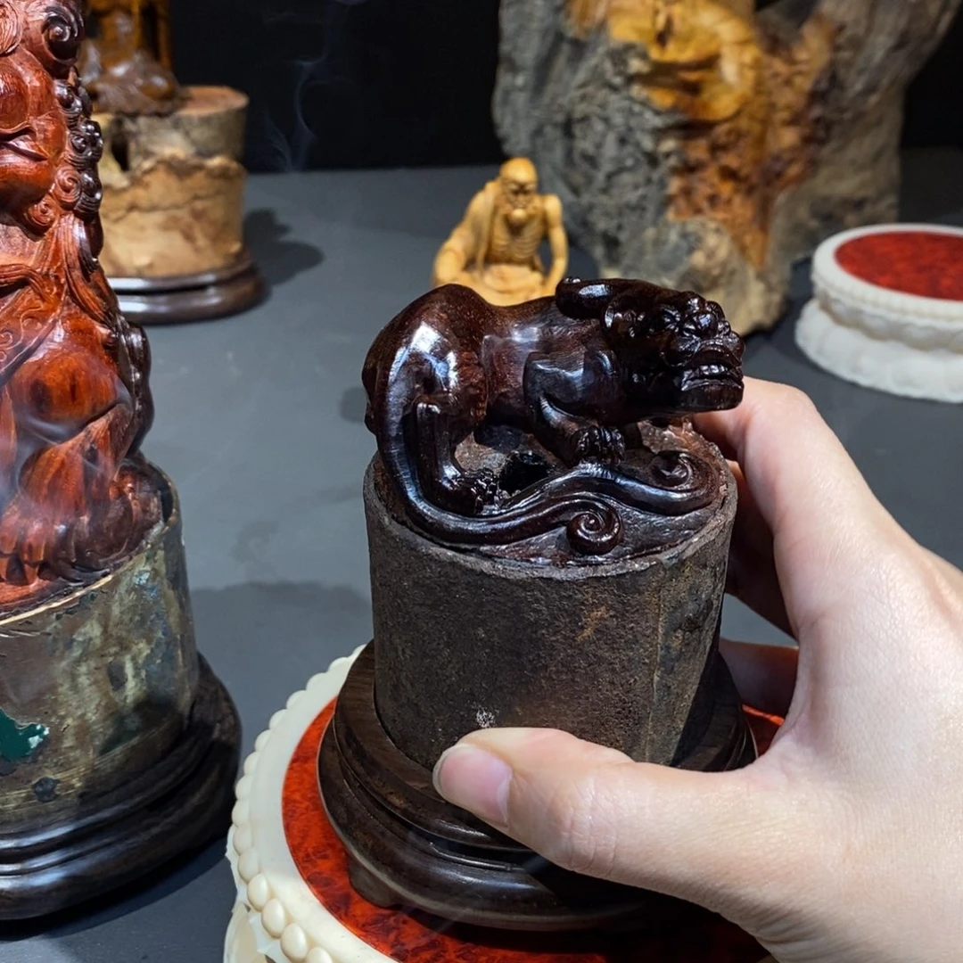 大***者檀香紫檀（小叶紫檀）螭龙香炉摆件