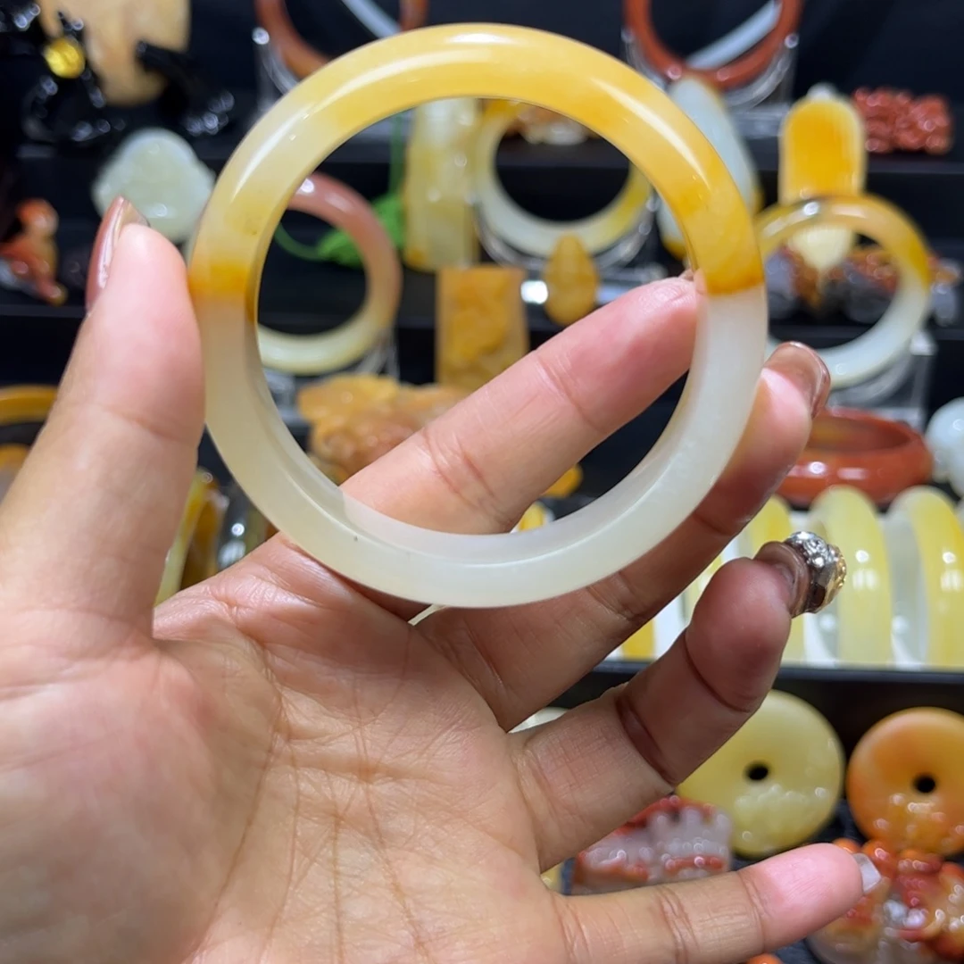 石英质玉（黄龙玉）未镶嵌手镯