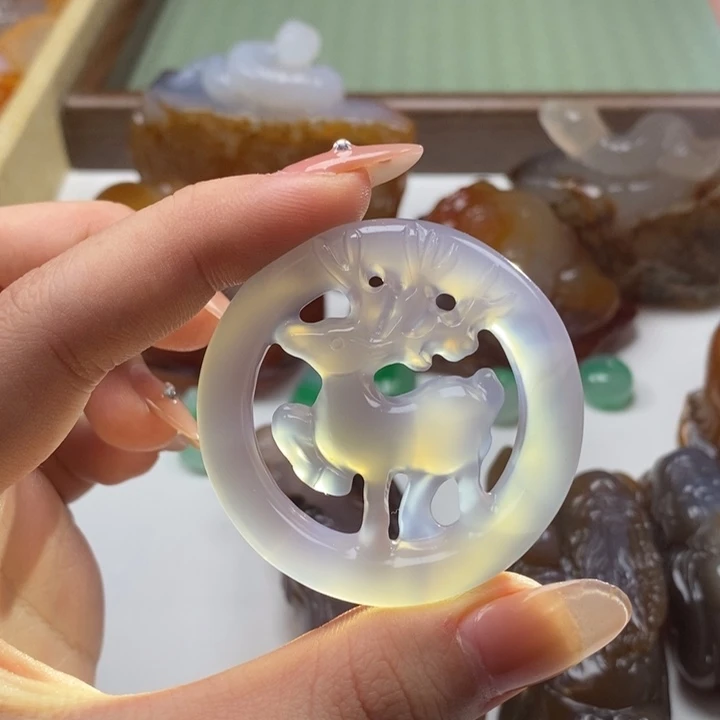 玛瑙/玉髓未镶嵌颈饰