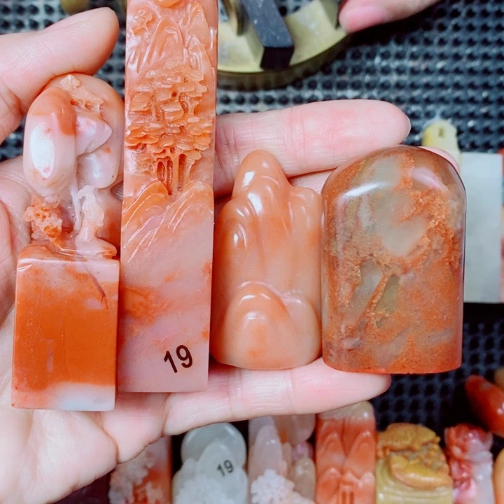 不***山老挝石现场手工定制制作