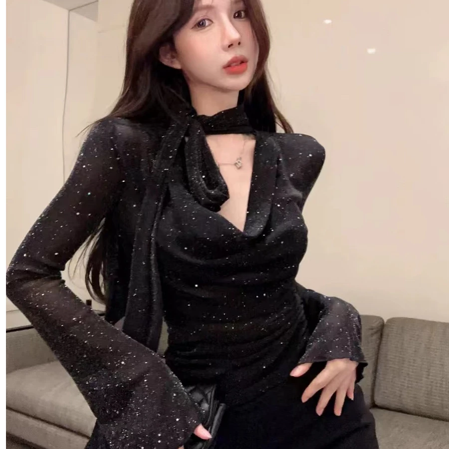 长袖法式显瘦V领T恤2024秋新款黑色宽松chic上衣ML通用