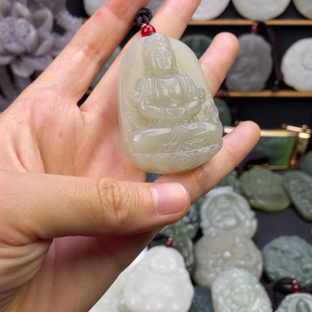 和田玉未镶嵌颈饰