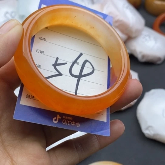 石英质玉未镶嵌手镯