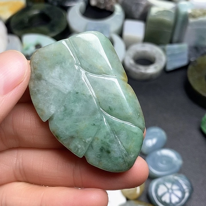 翡翠未镶嵌颈饰天然翡翠10
