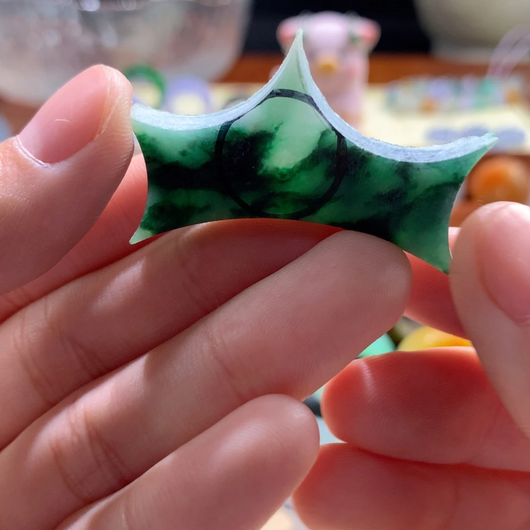 未镶嵌定制翡翠以*翡翠