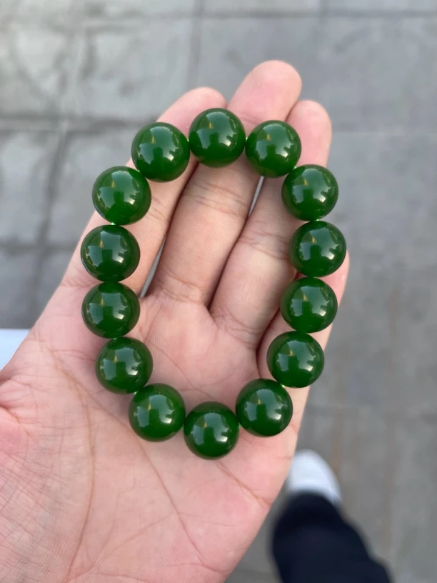 新疆山料辣菠菜绿手串卡 14 高端大气