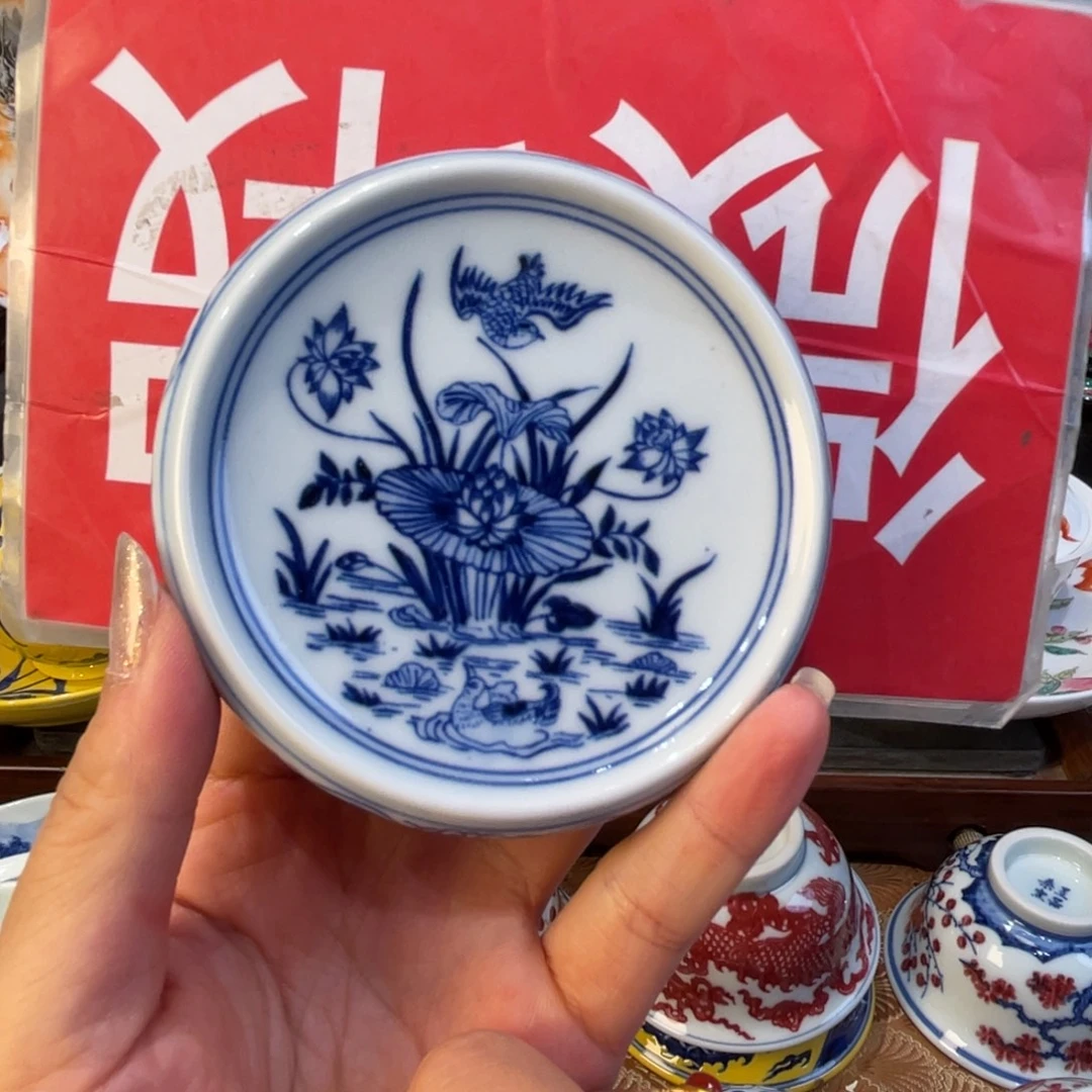 景德镇瓷器和我一样都没有