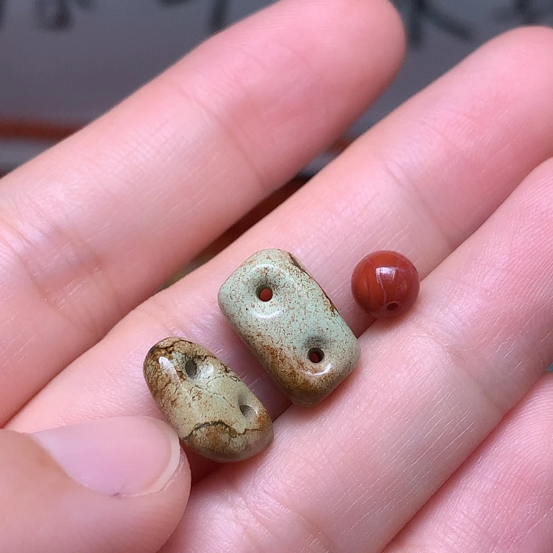 南红玛瑙未镶嵌珠宝奇石