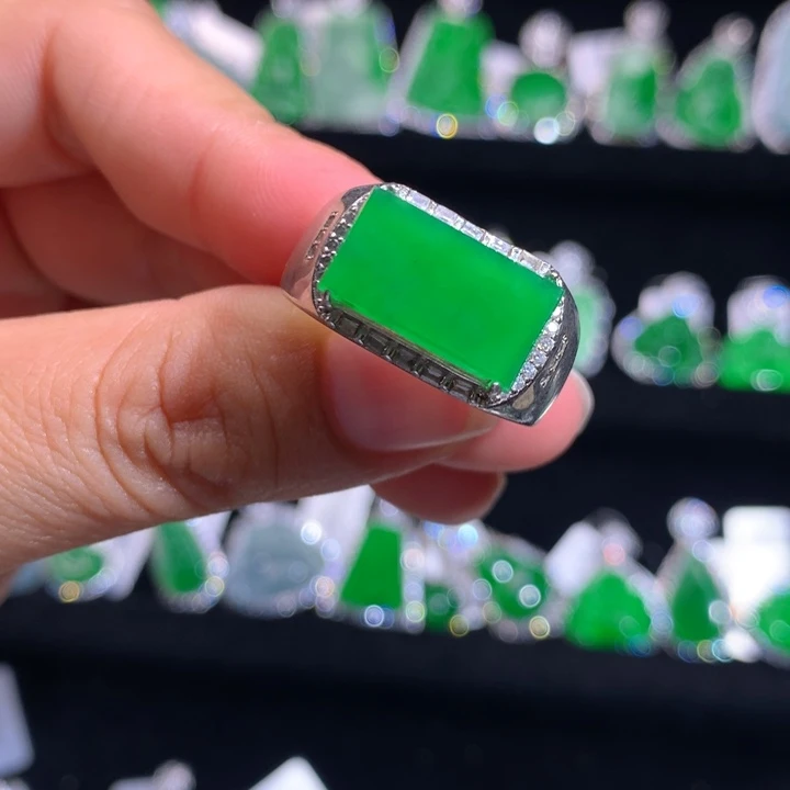 【闪购商品】颈饰银S925镶嵌翡翠天然翡翠
