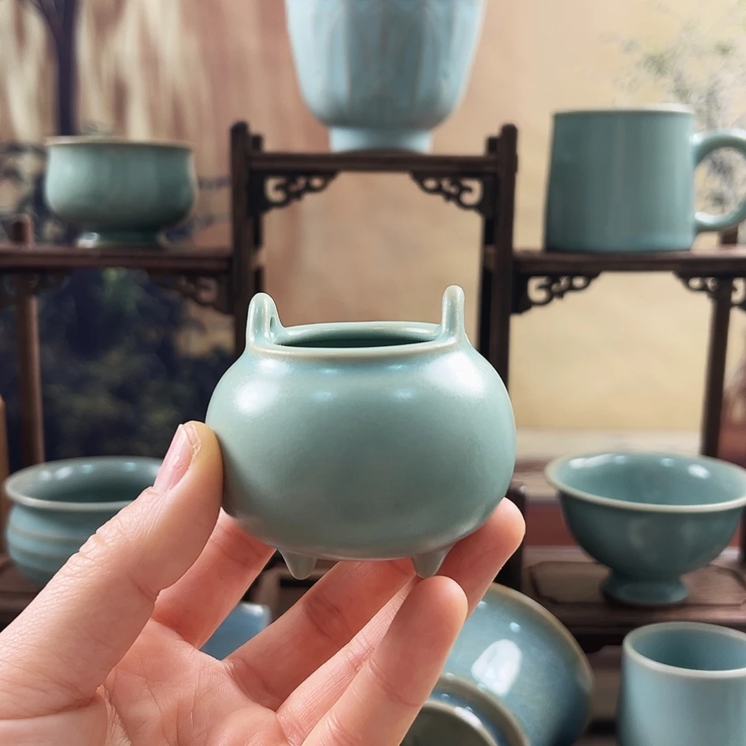 仿古釉水小香炉福利