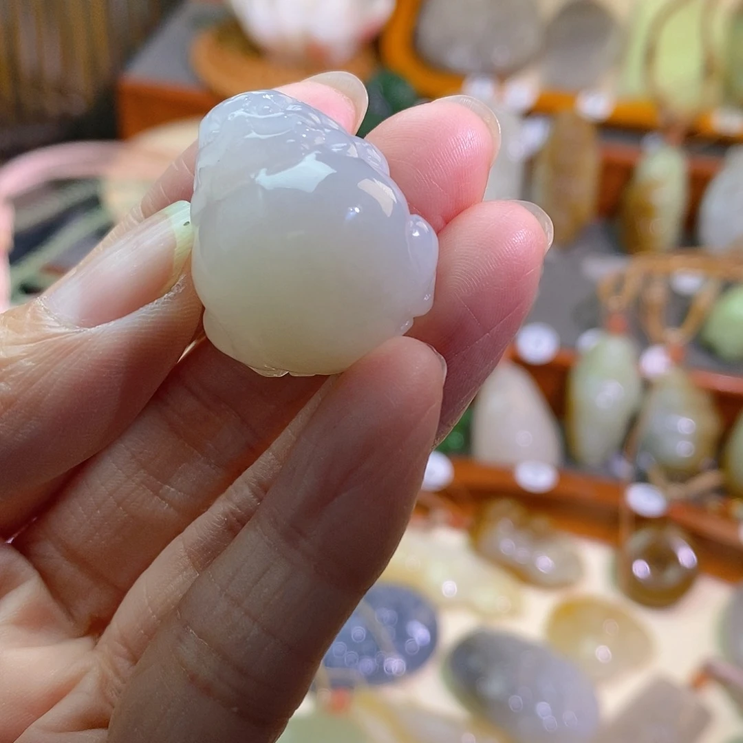 和田玉颈饰未镶嵌简***福