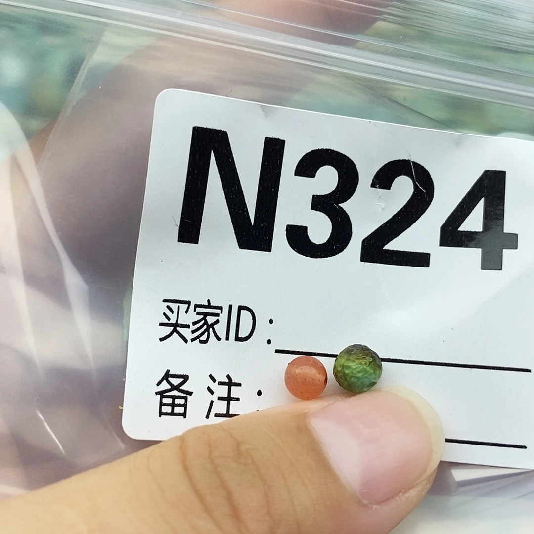 未镶嵌配饰南红玛瑙
