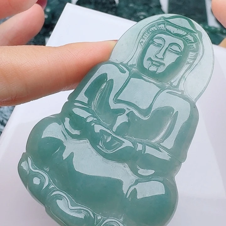 翡翠未镶嵌颈饰天然的A货翡翠多样性发其一