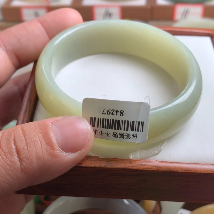 【闪购商品】和田玉手镯未镶嵌58.8