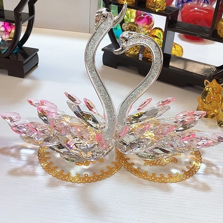水晶天鹅高21厘米宽11厘米