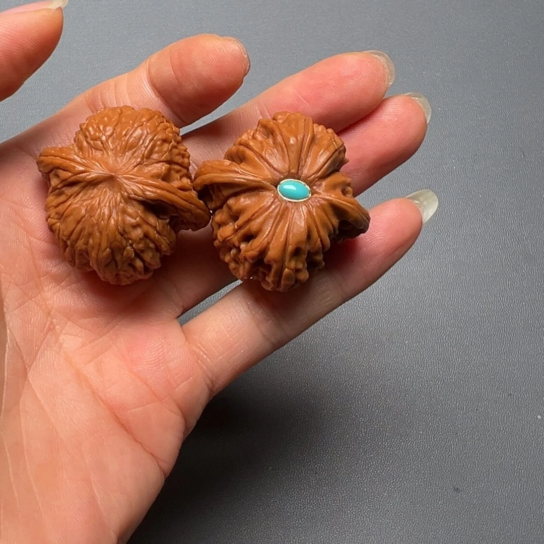 大叶紫檀（黑酸枝木类）把玩核桃低核桃磨盘一对