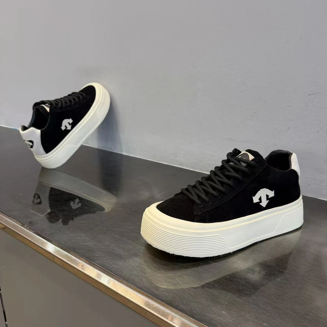 板鞋男2025新款百搭厚底隐形内增高6cm复古潮流牛皮运动休闲鞋男