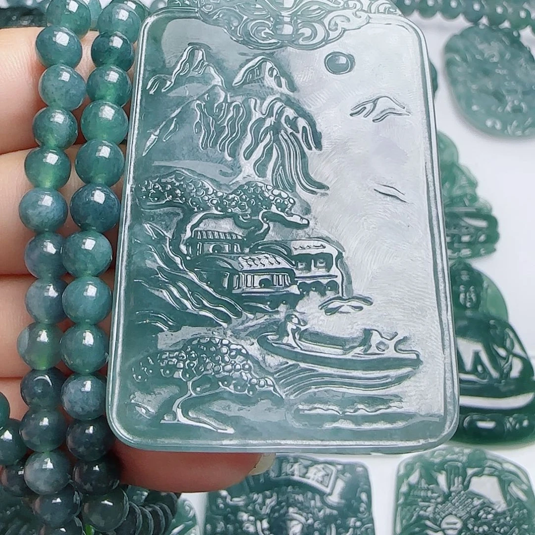 翡翠未镶嵌颈饰8888