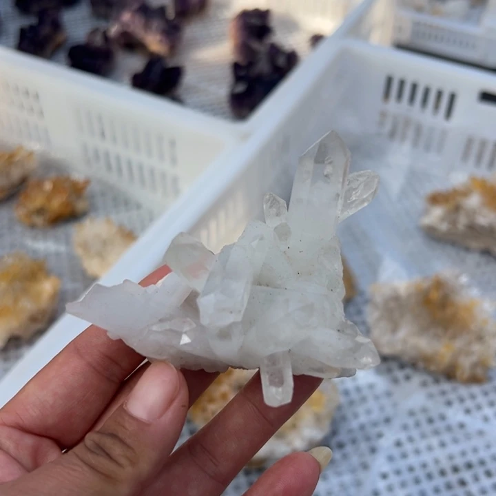 未镶嵌珠宝半成品水晶