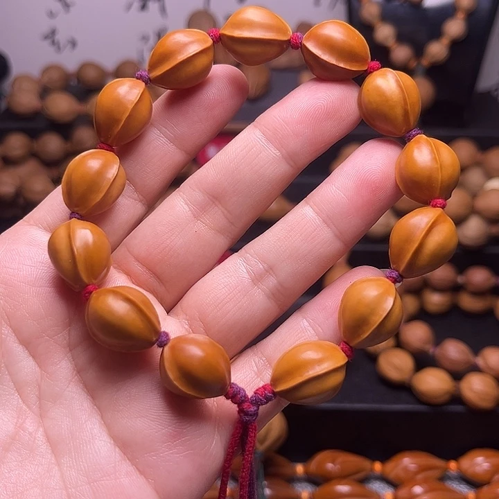 手串橄榄核鲨鱼贝手串