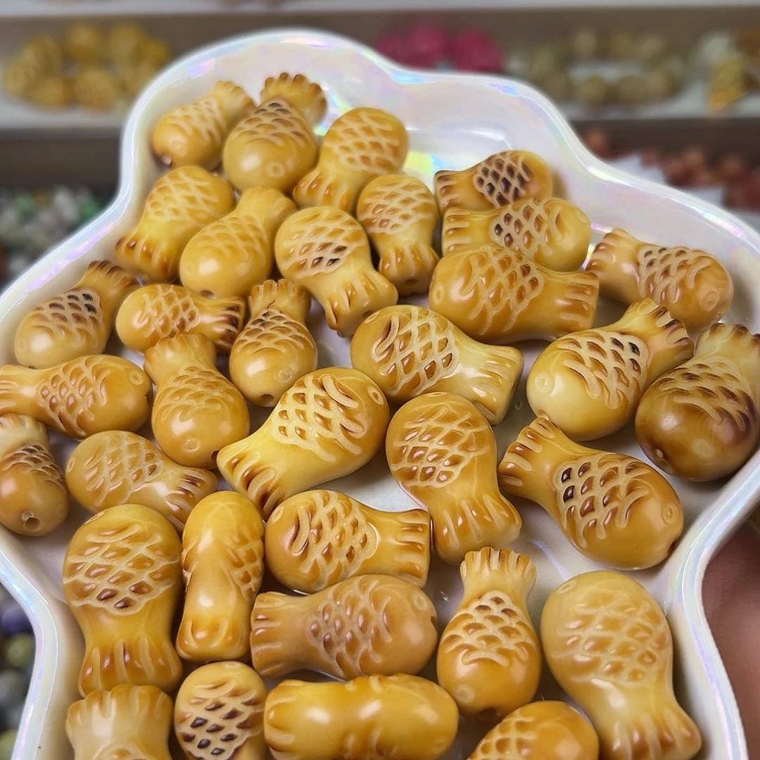 菩提根/象牙果吊坠瑕疵炭烤锦鲤10颗