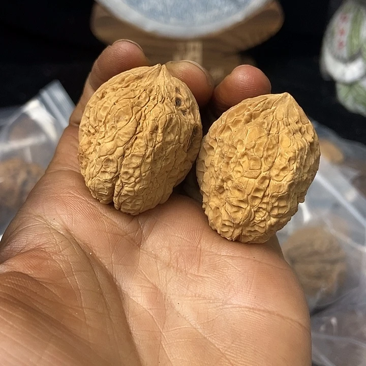 把件文玩核桃云南铁核桃基地89