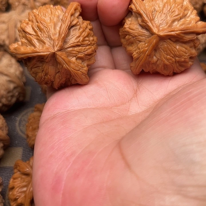 随***文玩核桃吊坠你们都在