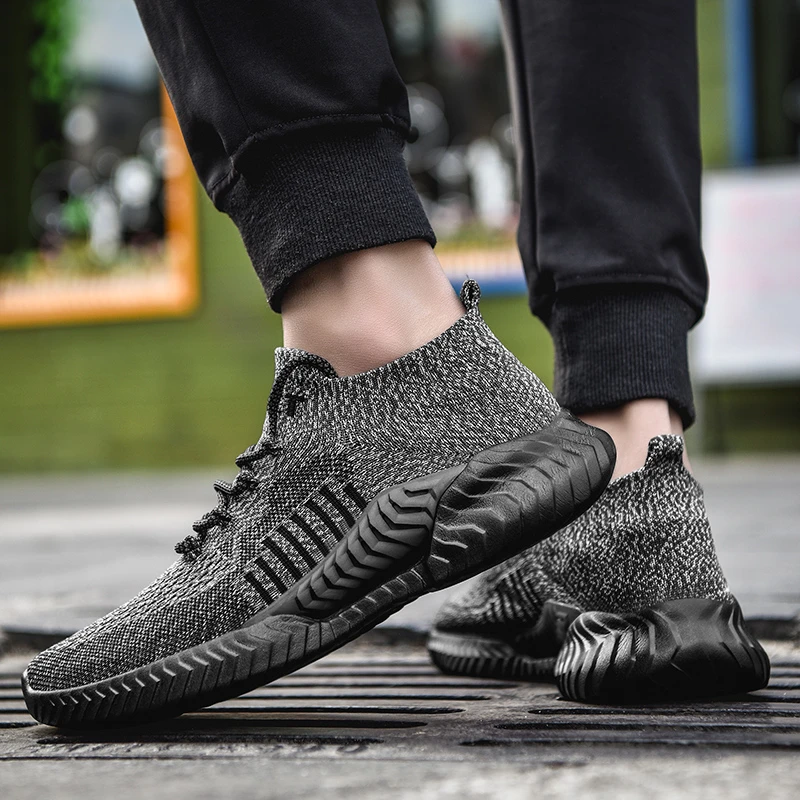 潮流新品套脚弹力网面袜子鞋春夏秋运动休闲鞋透气健步慢跑鞋男士