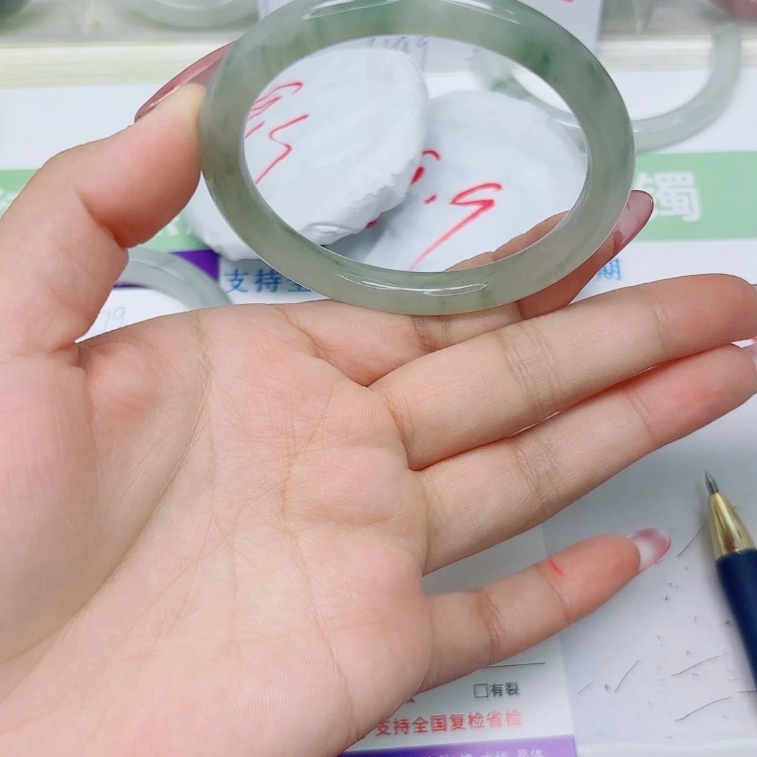 石英质玉未镶嵌手镯80/5657