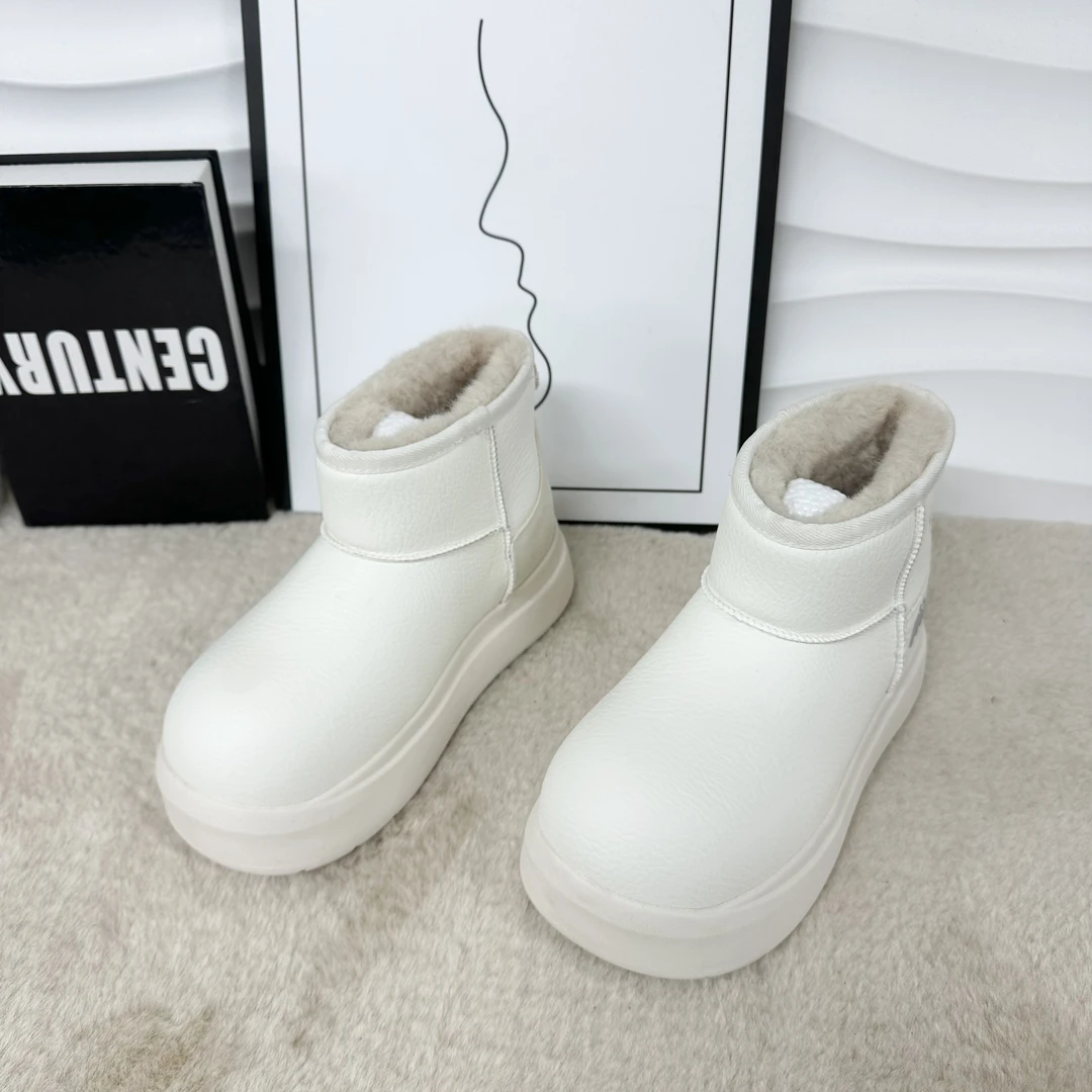 新款气质百搭潮流女士{羊毛}休闲雪地靴/LD/A701