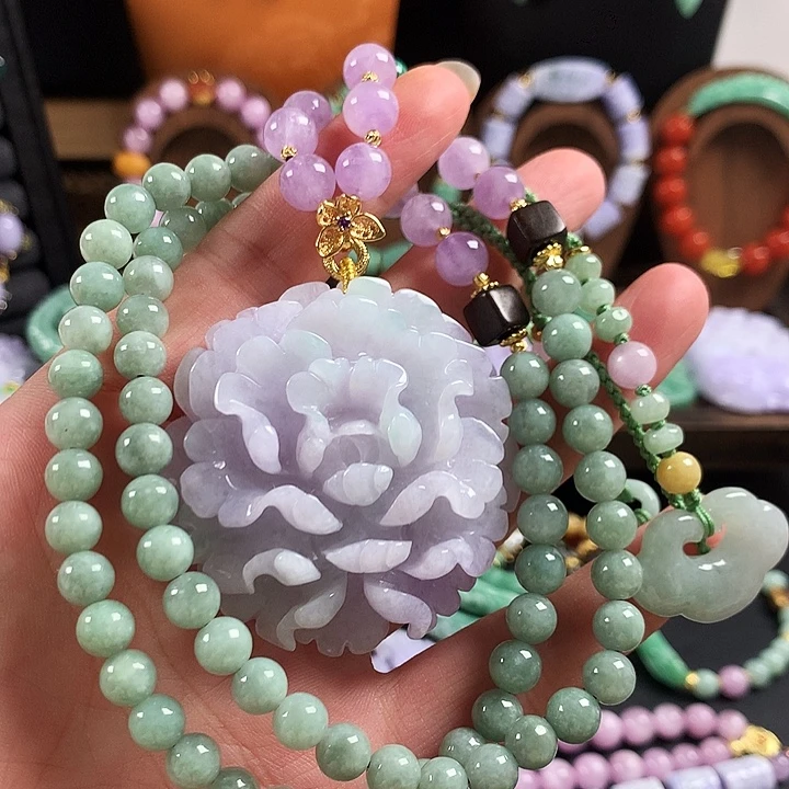 翡翠未镶嵌颈饰吊坠