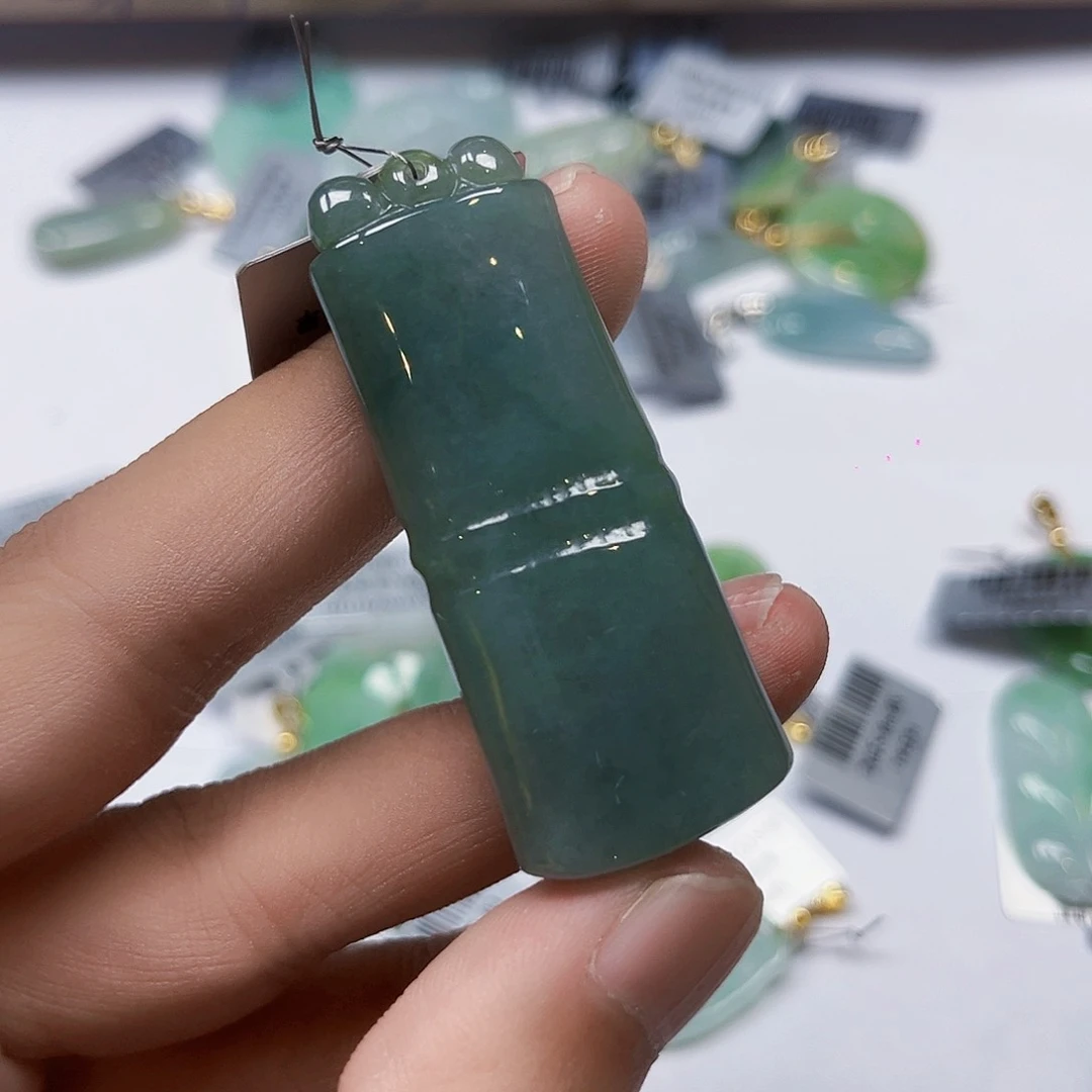 翡翠未镶嵌颈饰缅甸翡翠A货